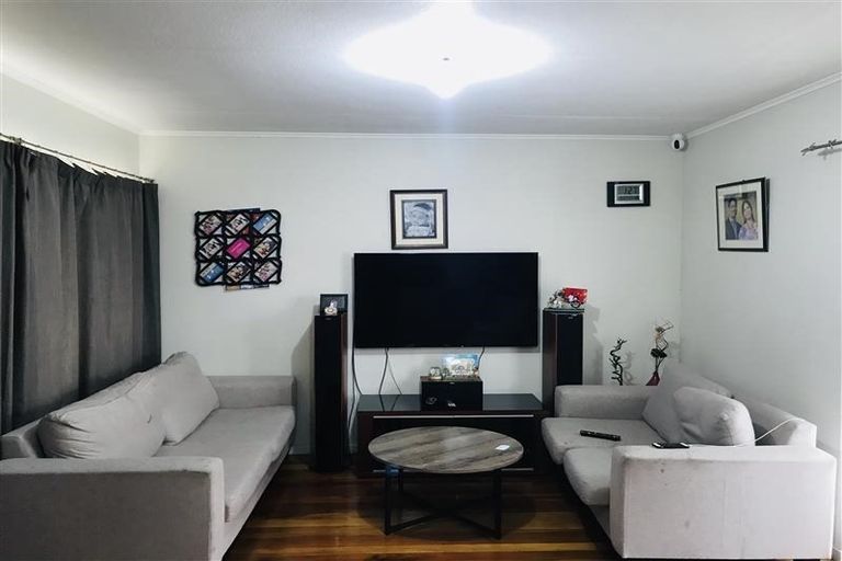 Photo of property in 11b Bass Road, Mount Wellington, Auckland, 1060