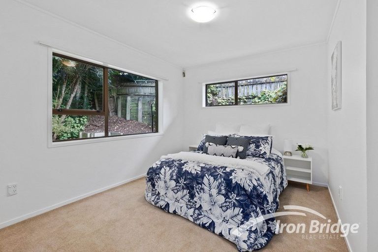 Photo of property in 2/147 Ocean View Road, Hillcrest, Auckland, 0627