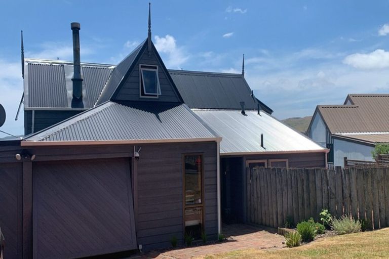 Photo of property in 48 Leeward Drive, Whitby, Porirua, 5024