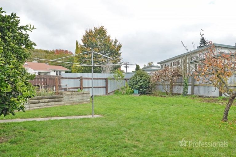 Photo of property in 1 Lowes Place, Solway, Masterton, 5810