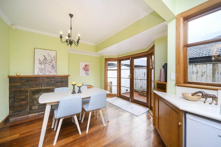 Photo of property in 265 Victoria Avenue, Hokowhitu, Palmerston North, 4410