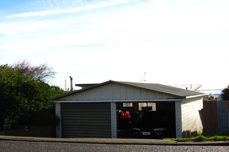 Photo of property in 27 Theodore Street, Bluff, 9814