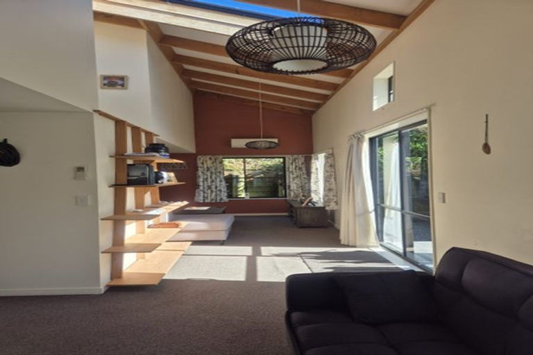 Photo of property in 59 Renown Road, Raumati South, Paraparaumu, 5032