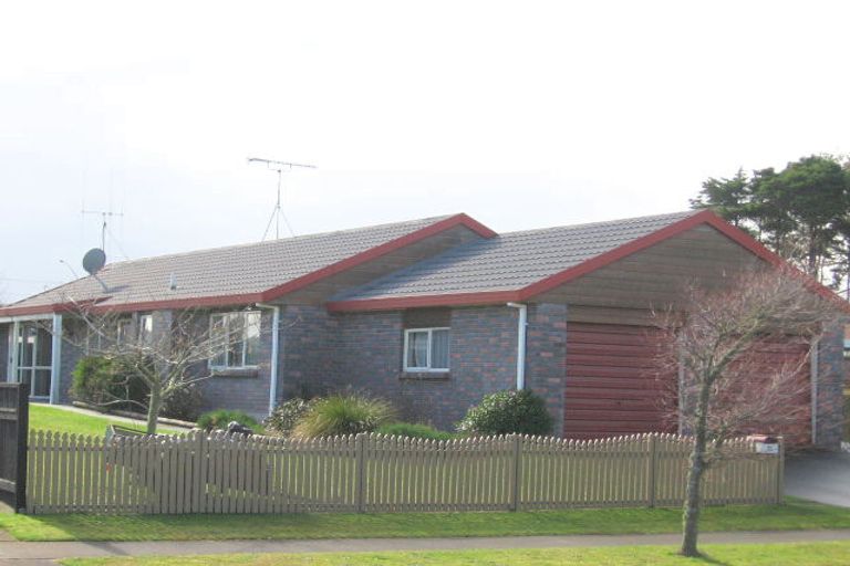 Photo of property in 37 Moreland Avenue, Pukete, Hamilton, 3200