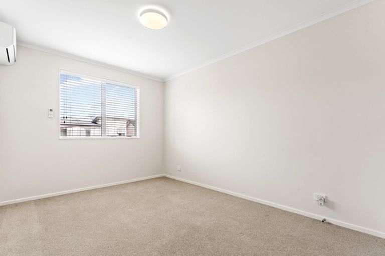 Photo of property in 9 De Havilland Road, Hobsonville, Auckland, 0616
