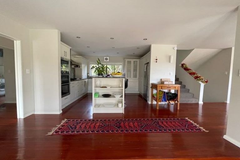 Photo of property in 1/86 Saddleback Rise, Murrays Bay, Auckland, 0630