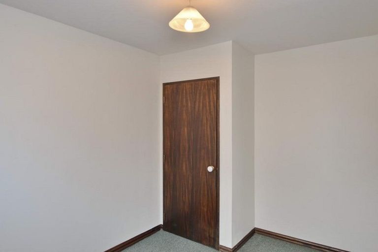 Photo of property in 2/5 Highgate Avenue, Merivale, Christchurch, 8014