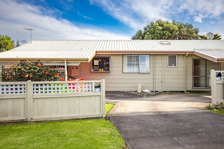 Photo of property in 71 Mcfarlane Street, Oakura, 4314