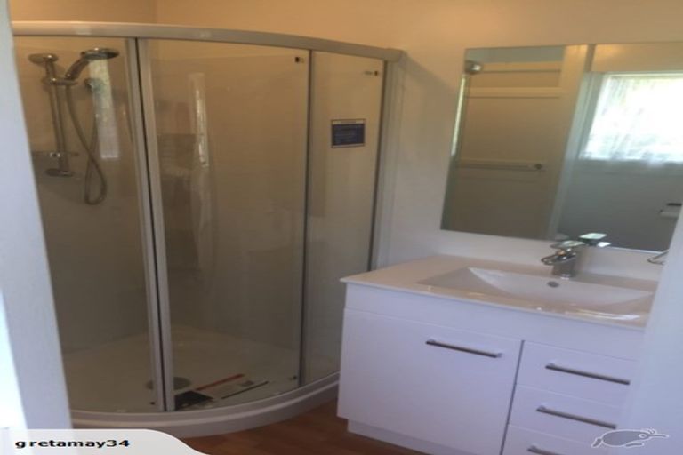 Photo of property in 294 Keyes Road, New Brighton, Christchurch, 8083