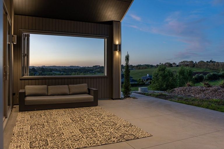 Photo of property in 4 Myra Evelyn Grove, Dairy Flat, Albany, 0792