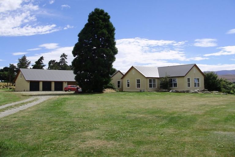Photo of property in Oturehua Lodge, 74 Lockhart Road, Oturehua, 9386