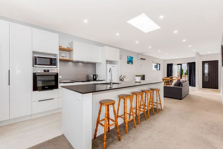 Photo of property in 3c Breakwater Way, Whitby, Porirua, 5024
