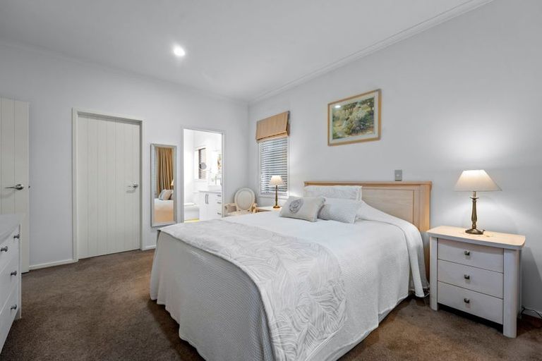 Photo of property in 5 Sophia Place, Karaka, Papakura, 2113