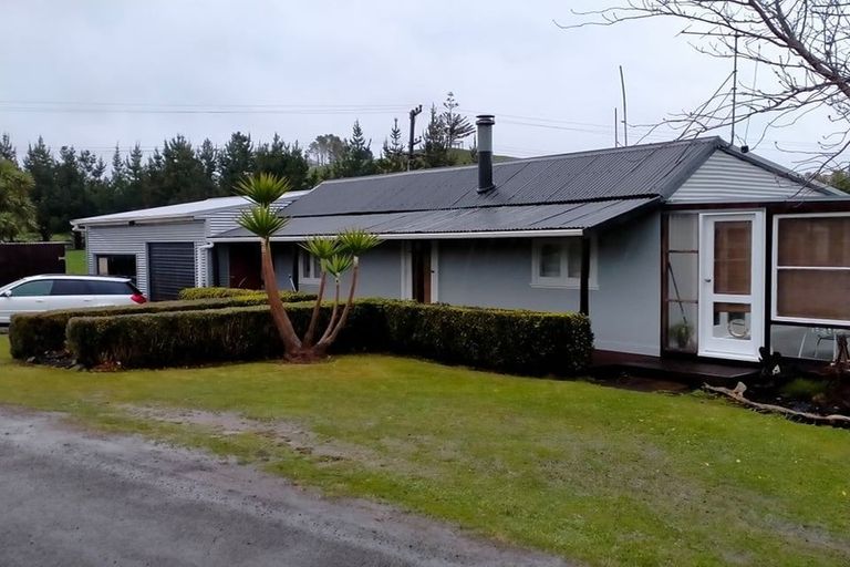 Photo of property in 76 Kekeua Road, Warea, New Plymouth, 4381