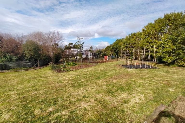 Photo of property in 76 Kekeua Road, Warea, New Plymouth, 4381