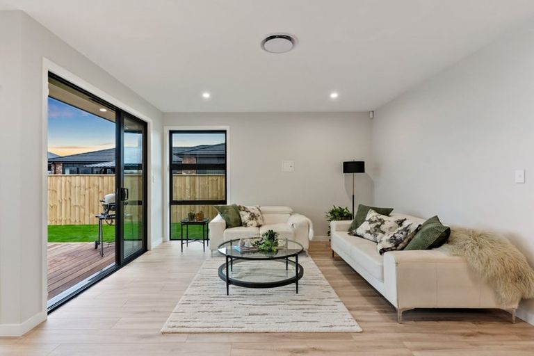 Photo of property in 4 Nau Mai Road, Clevedon, 2582