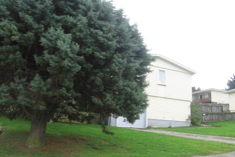 Photo of property in 11 Sombrero View, Ascot Park, Porirua, 5024