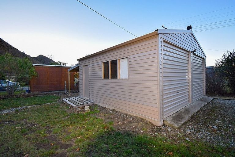 Photo of property in 15 Bowen Street, Kurow, 9435