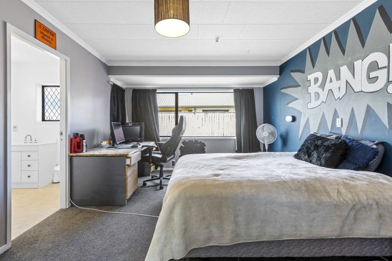 Photo of property in 68 Brois Street, Frankleigh Park, New Plymouth, 4310