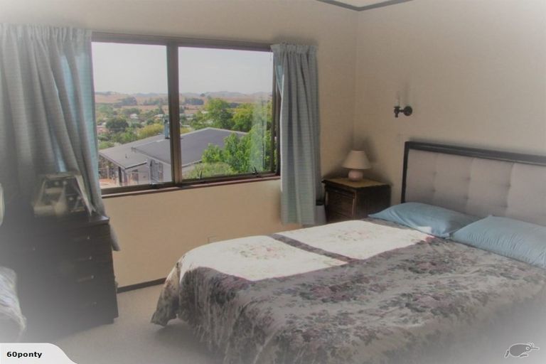 Photo of property in 11 Goodger Street, Waipukurau, 4200