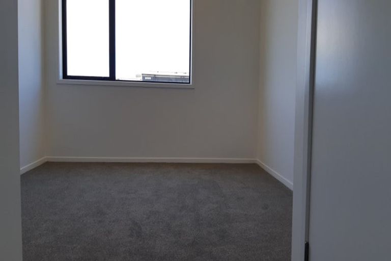 Photo of property in 18 Timu Road, Long Bay, Auckland, 0630