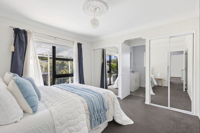 Photo of property in 73 Gilbass Avenue, Hamilton Lake, Hamilton, 3204