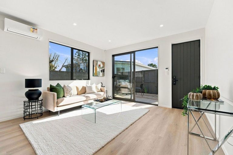 Photo of property in 12 Roseberry Avenue, Birkenhead, Auckland, 0626