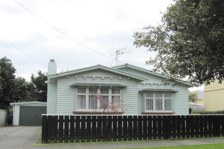 Photo of property in 17 Hutchison Crescent, Durie Hill, Whanganui, 4500