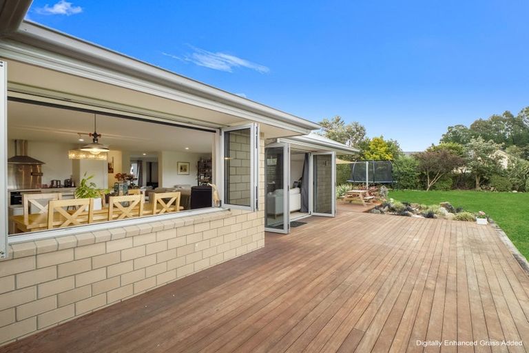 Photo of property in 9 Riverside Way, Amberley, 7410