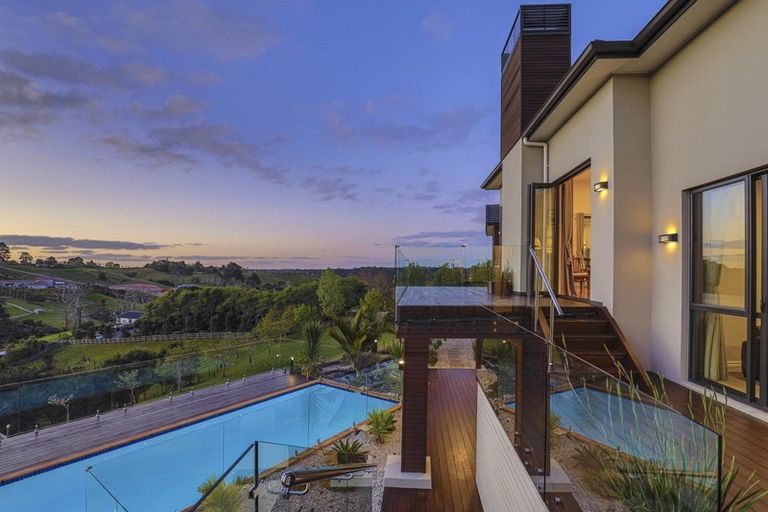 Photo of property in 5b The Prom, Coatesville, Albany, 0793