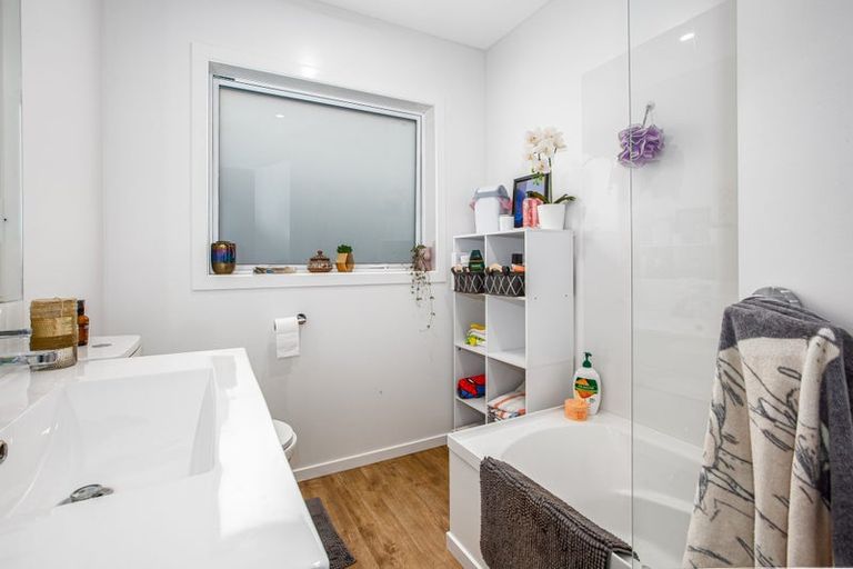 Photo of property in 3b Faris Crescent, Wainuiomata, Lower Hutt, 5014