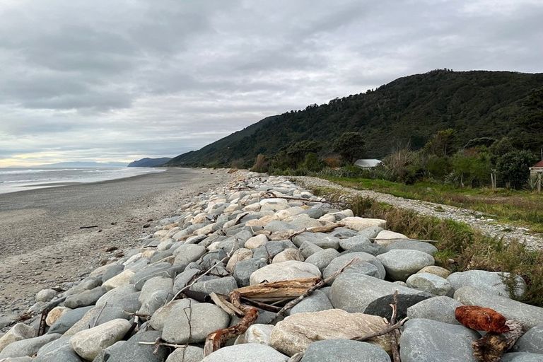 Photo of property in 3 Corbett Street, Hector, 7822