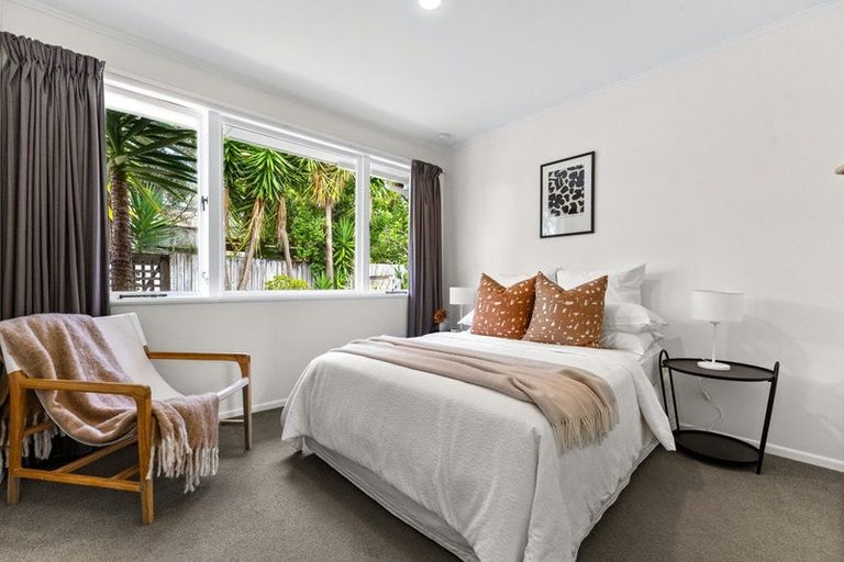 Photo of property in 1/91 Selwyn Crescent, Forrest Hill, Auckland, 0620