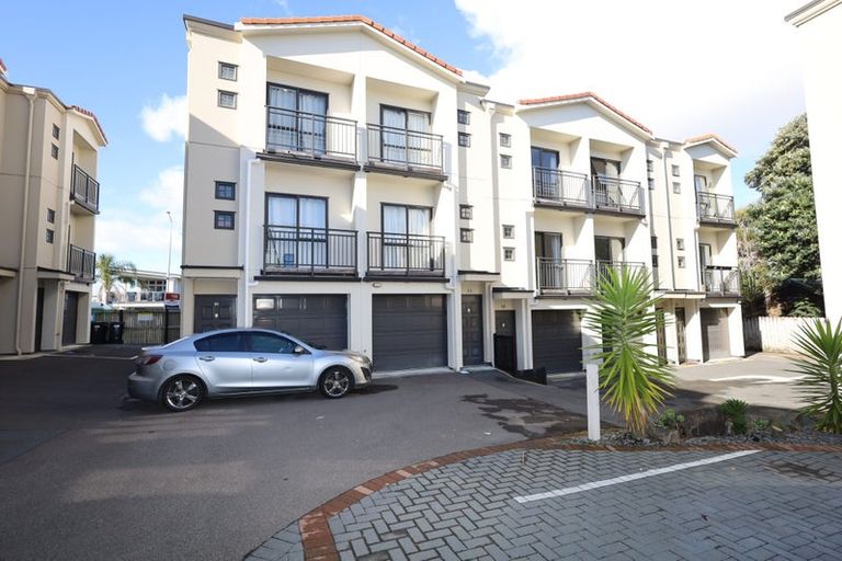 Photo of property in 14/346 Oceanbeach Road, Mount Maunganui, 3116
