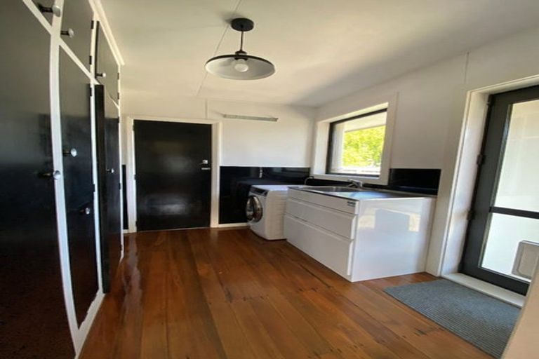 Photo of property in 1/199 Memorial Avenue, Burnside, Christchurch, 8053