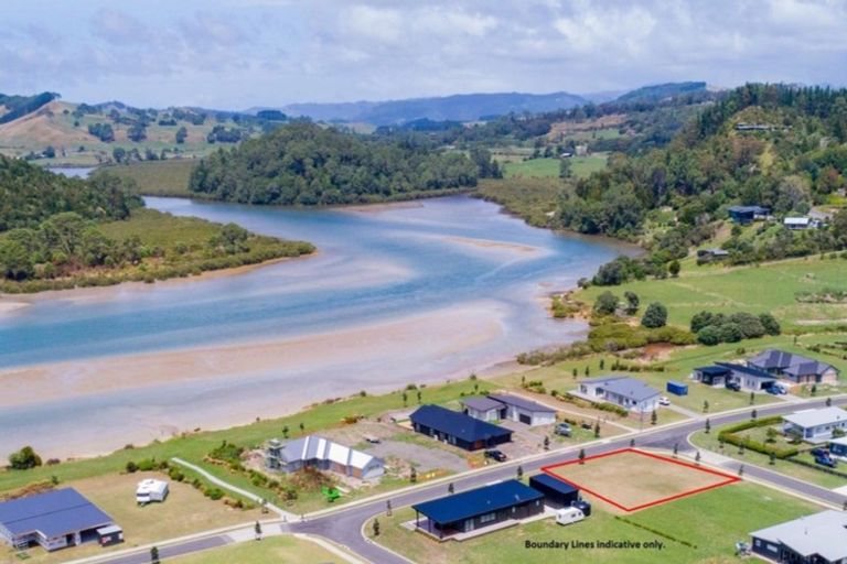 Photo of property in 5 Admiral Drive, Cooks Beach, Whitianga, 3591