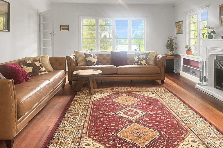 Photo of property in 86 Tawa Road, Kumeu, 0891