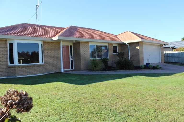 Photo of property in 40 Callum Brae Drive, Rototuna, Hamilton, 3210