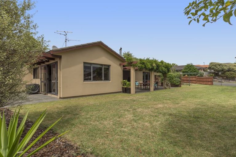 Photo of property in 90 Rowesdale Drive, Ohauiti, Tauranga, 3112