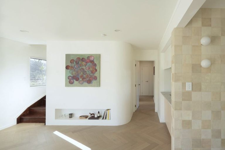Photo of property in 2 Glendawn Place, Bayview, Auckland, 0629