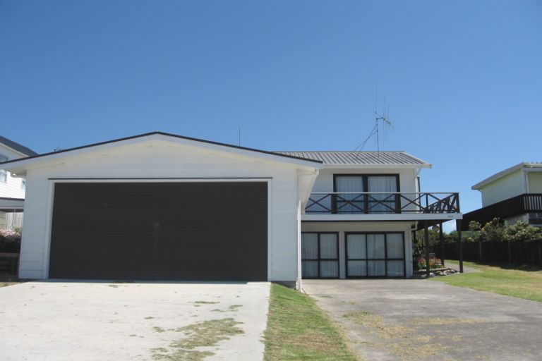 Photo of property in 392 Pukehina Parade, Pukehina, Te Puke, 3189