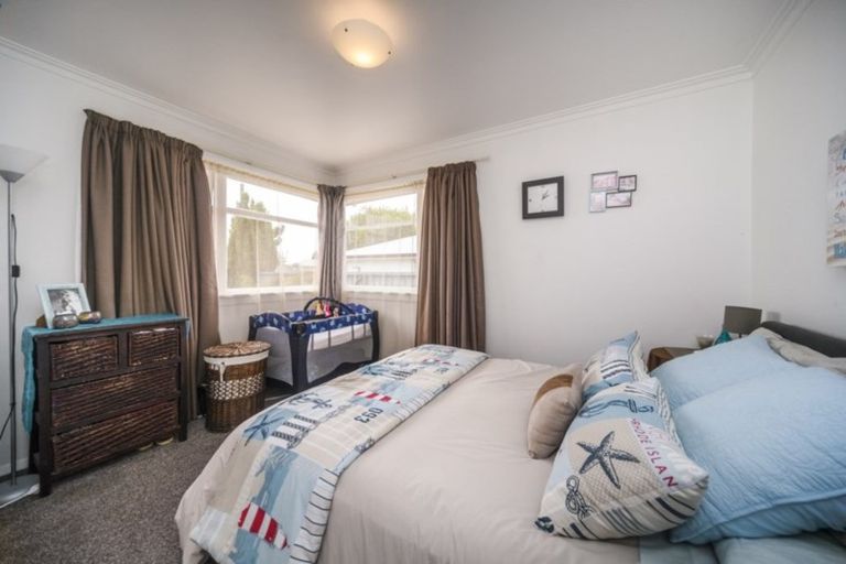 Photo of property in 235 Vogel Street, Roslyn, Palmerston North, 4414