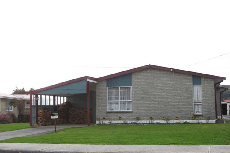 Photo of property in 27 Saint Catherine Street, Kaitangata, 9210
