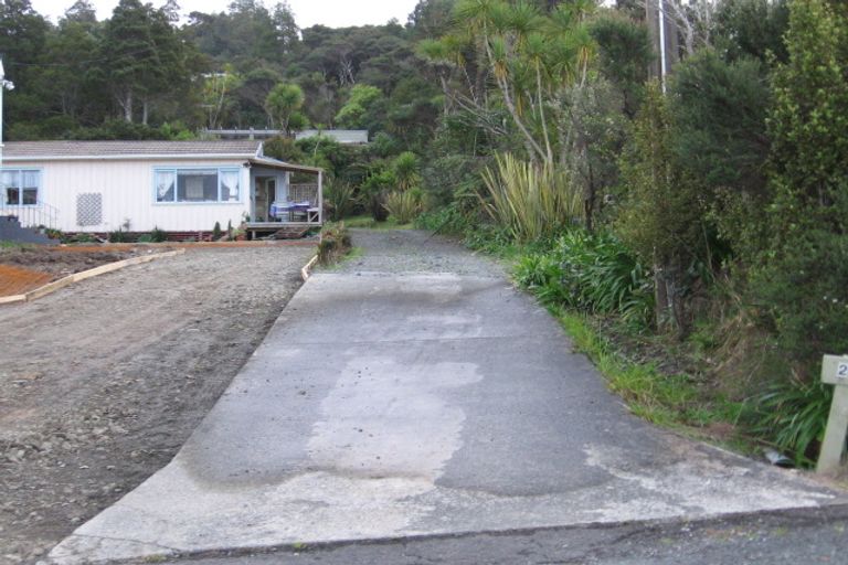 Photo of property in 17 Spray Crescent, Leigh, 0985