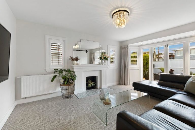 Photo of property in 7 Bungalow Avenue, Point Chevalier, Auckland, 1022