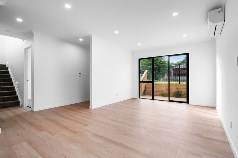 Photo of property in 24a Scarlock Avenue, Browns Bay, Auckland, 0630