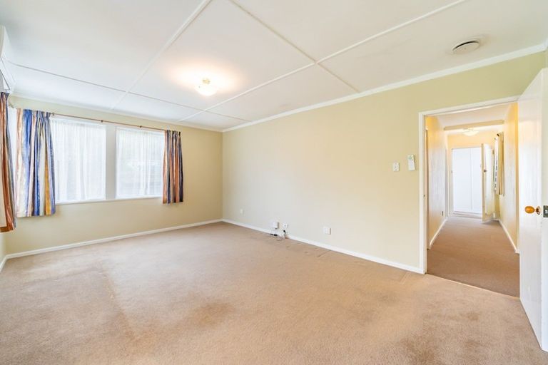 Photo of property in 4 Collett Street, Naenae, Lower Hutt, 5011
