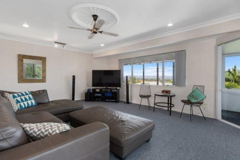 Photo of property in 37 Philomel Crest, Welcome Bay, Tauranga, 3112