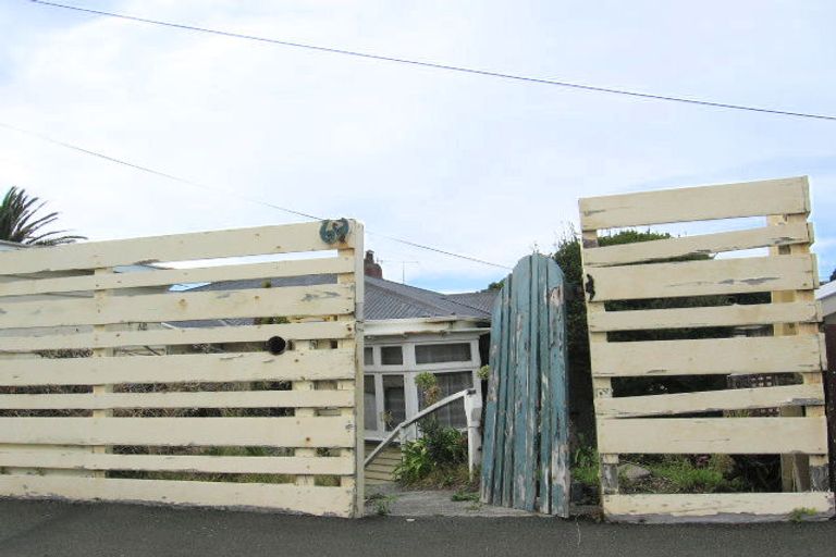 Photo of property in 69 Tirangi Road, Rongotai, Wellington, 6022
