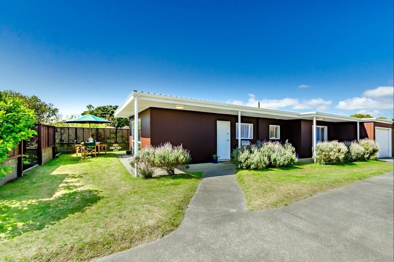 Photo of property in 204a Manly Street, Paraparaumu Beach, Paraparaumu, 5032
